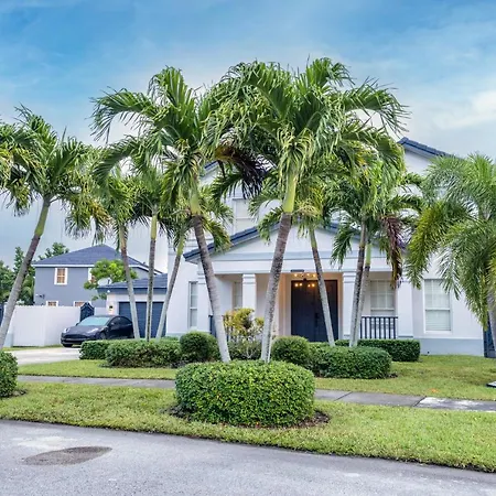 Miami Getaway Heated Pool Villa With Mini Golf & Bbq Extérieur photo